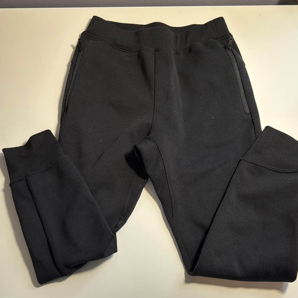 Uniqlo Active Kids Black Joggers Pants Size 9-10 Size Zip Pockets